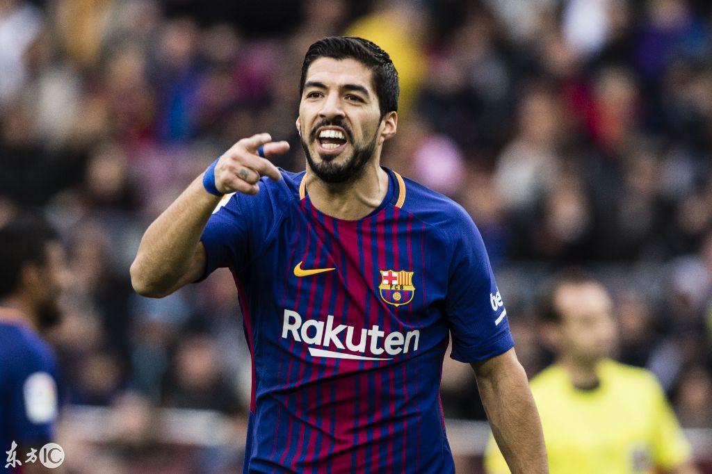 ayx-清晨英超焦点战，瓦伦西亚迎来里程碑，更衣室稳定，轮换策略成焦点的简单介绍